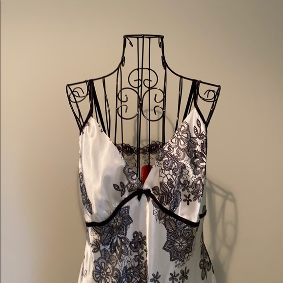 Black & White Lingerie by George - Picture 2 of 8